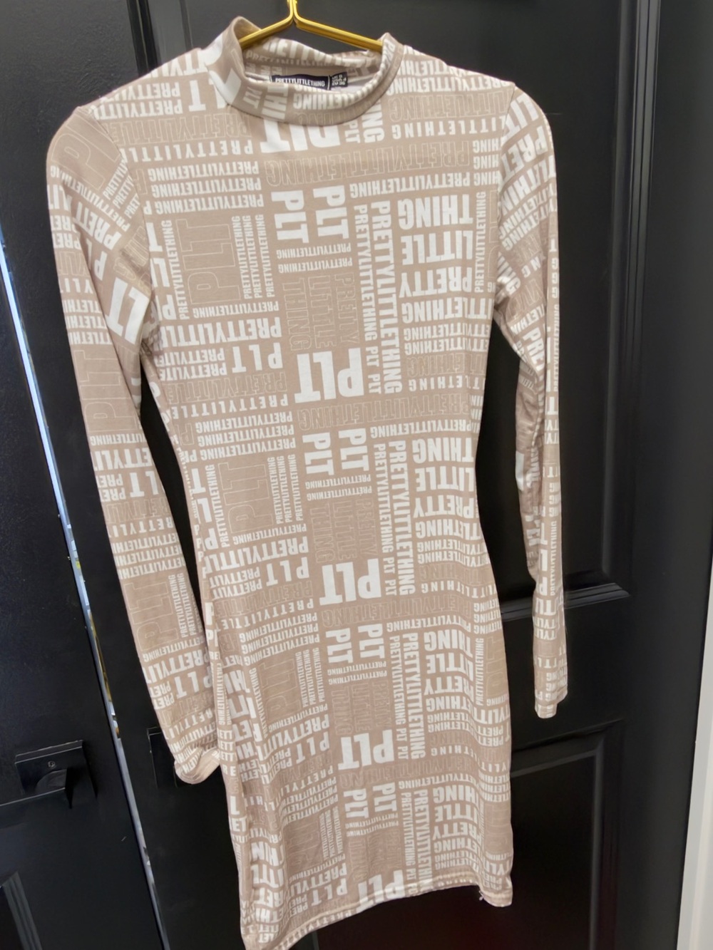 PrettyLittleThing Beige and White Logo Print Dress